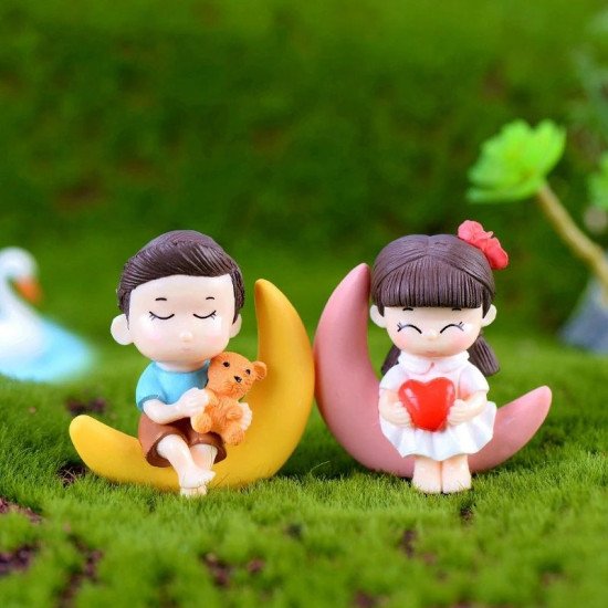 Cute-Couple-Miniature-Figurines-Style-13-1-550x550-1.jpg